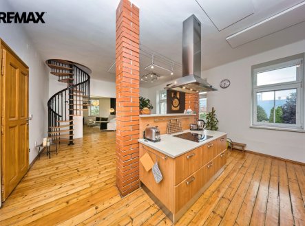 Prodej bytu, 5+1, 214 m²