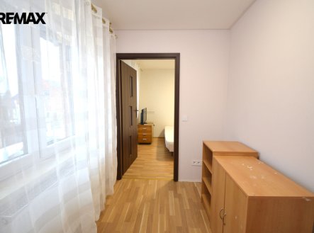 Pronájem bytu, 2+kk, 42 m²
