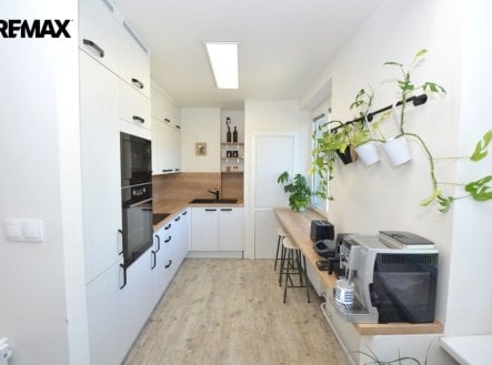 Pronájem bytu, 3+kk, 63 m²
