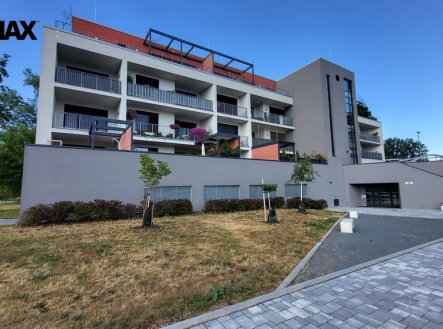 Pronájem bytu, 2+kk, 64 m²