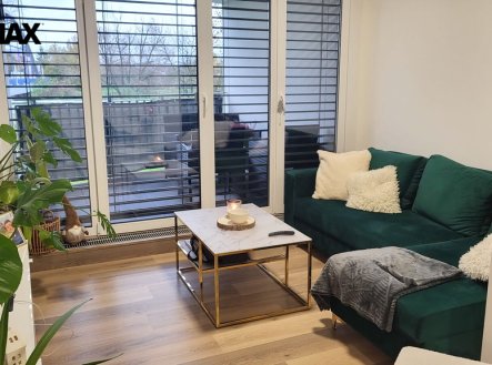 Pronájem bytu, 2+kk, 64 m²
