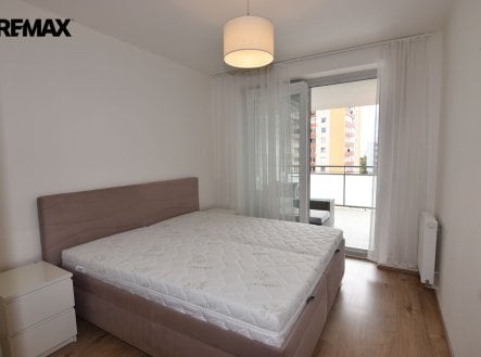 Pronájem bytu, 2+kk, 62 m²