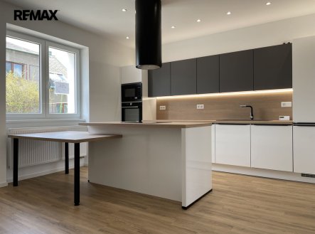 Prodej bytu, 3+kk, 79 m²