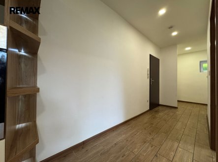 Pronájem bytu, 2+kk, 55 m²