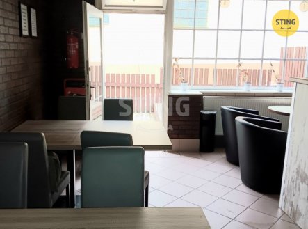 Pronájem obchodní prostory, 61 m²