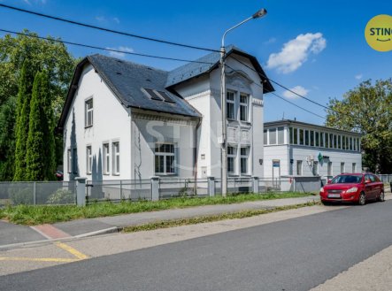 Pronájem komerčního objektu, administrativní budova, 250 m²