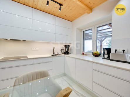 hdr kuchyň d.JPG | Prodej - dům/vila, 200 m²