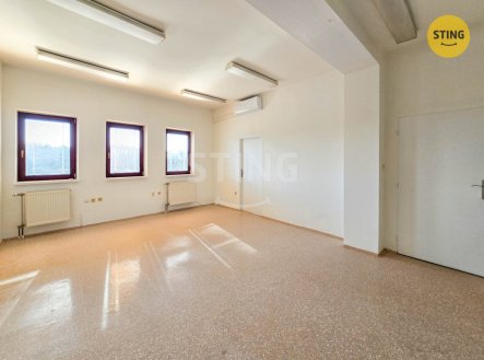 Pronájem jiné komerční nemovitosti, 80 m²