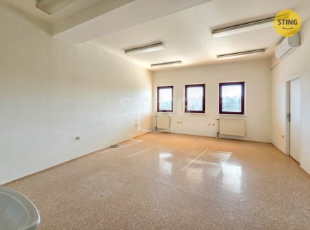 Pronájem jiné komerční nemovitosti, 80 m²