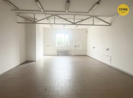 Pronájem skladu, 85 m²