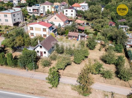Prodej pozemku pro bydlení, 698 m² obrázek