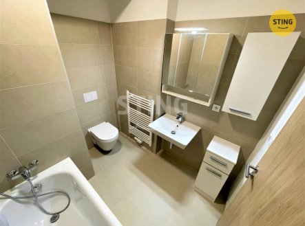 Pronájem bytu, 1+kk, 37 m²