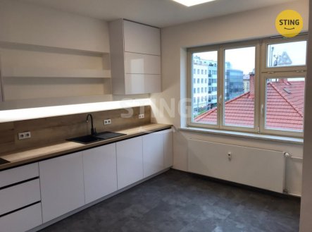 Pronájem bytu, 2+kk, 70 m²