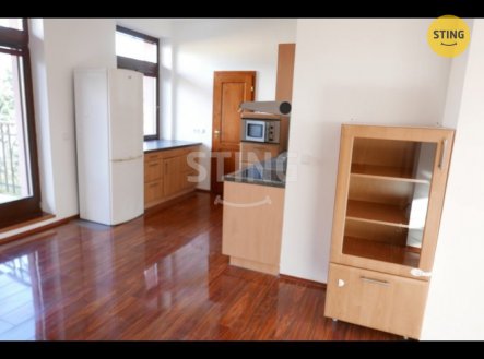 Pronájem bytu, 2+1, 82 m²