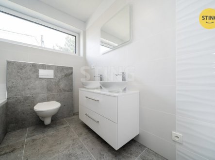 Pronájem domu/vily, 93 m²