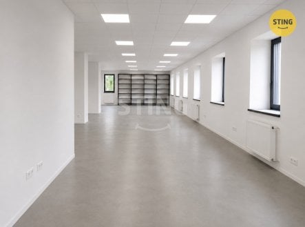 Pronájem kanceláře, 247 m²