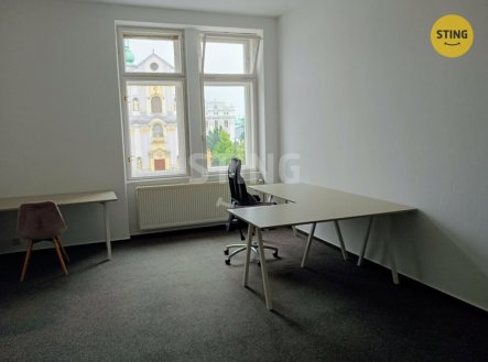 Pronájem kanceláře, 54 m²