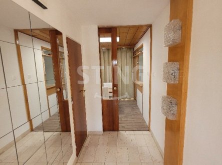 Pronájem bytu, garsoniéra, 75 m²