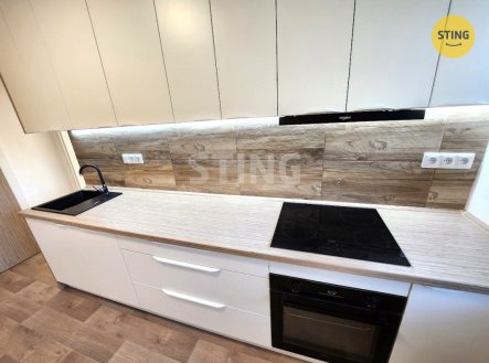 Pronájem bytu, 2+1, 66 m²