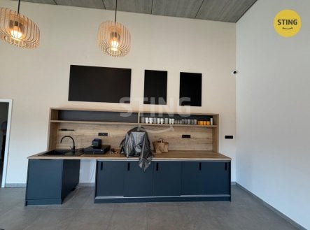 Pronájem obchodní prostory, 70 m²
