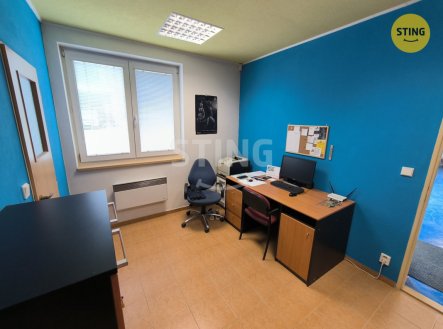 Pronájem skladu, 360 m²