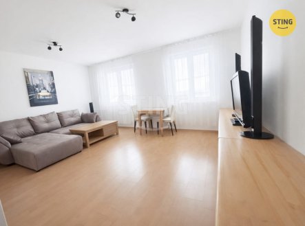 Pronájem bytu, 1+kk, 40 m²