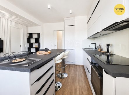 Pronájem bytu, 1+kk, 40 m²