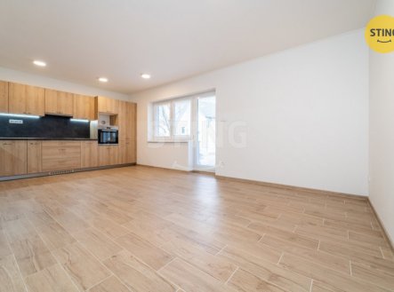 Pronájem domu/vily, 100 m²
