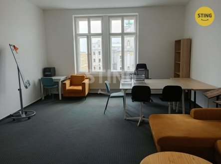 Pronájem kanceláře, 32 m²