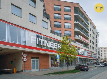Prodej kanceláře, 65 m²