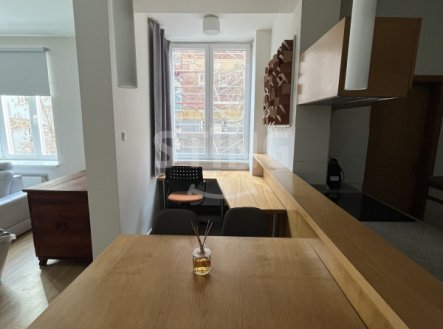 Pronájem bytu, 2+1, 75 m²