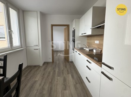 Pronájem bytu, 3+kk, 60 m²