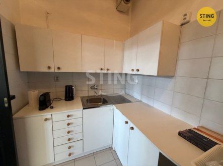 Pronájem kanceláře, 30 m²