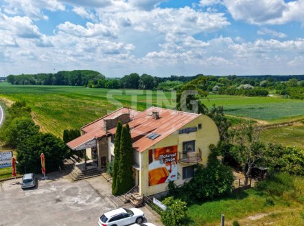 Prodej komerčního objektu, administrativní budova, 3 443 m²