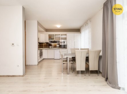 Pronájem bytu, 3+kk, 97 m²