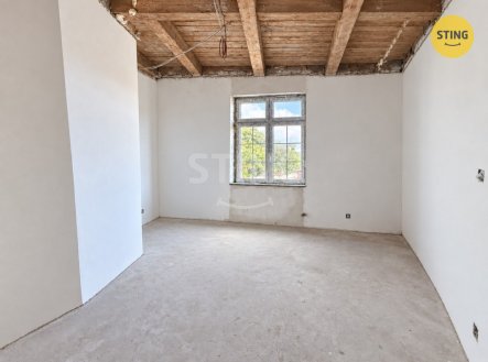 Pronájem jiné komerční nemovitosti, 89 m²
