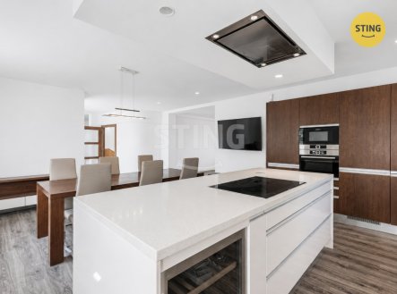 Prodej domu/vily, 407 m²