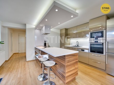 Prodej bytu, 4+1, 164 m²