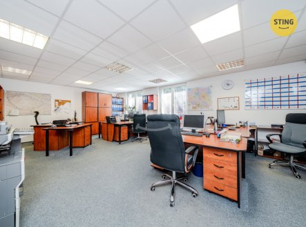 Pronájem komerčního objektu, administrativní budova, 100 m²