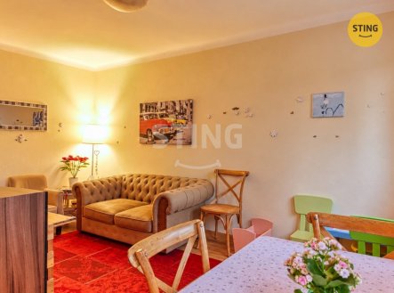 Pronájem bytu, 3+kk, 86 m²