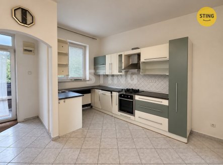 Pronájem bytu, 3+1, 100 m²