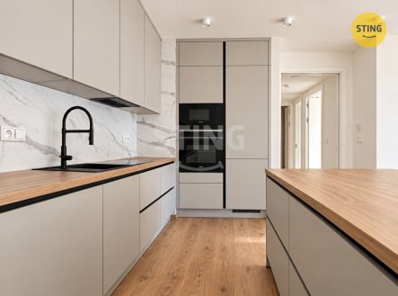 Pronájem bytu, 3+kk, 78 m²