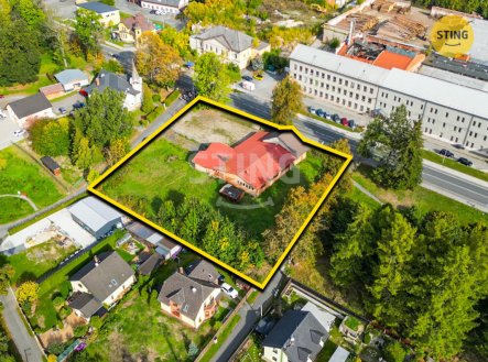 Prodej komerčního objektu, nákupní středisko, 3 768 m²