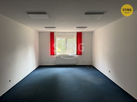 Pronájem skladu, 37 m²