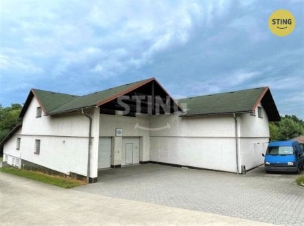 Pronájem skladu, 617 m²