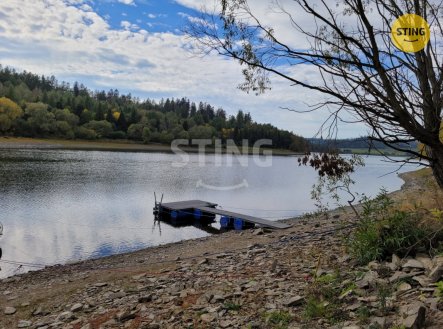 Pronájem pozemku, trvalý travní porost, 1 304 m²