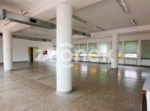 Pronájem obchodní prostory, 212 m²