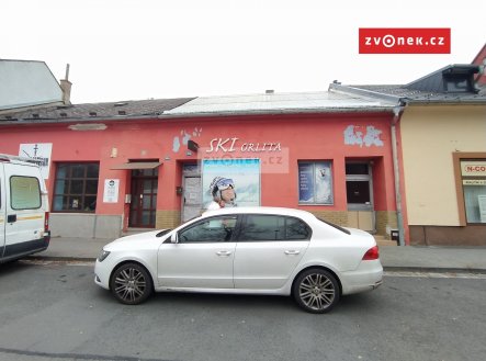 Pronájem obchodní prostory, 140 m²