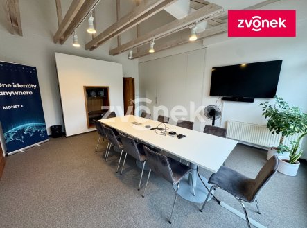 1 | Pronájem - kanceláře, 460 m²