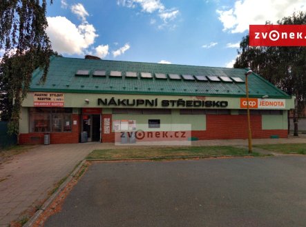 Pronájem obchodní prostory, 442 m²